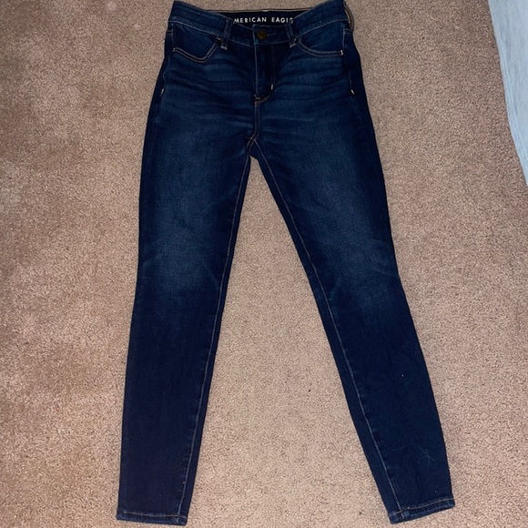 AMERICAN EAGLE JEANS GREAT CONDITION - Picture 2 of 3